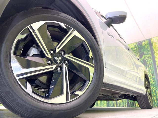 �y18�C���`�A���~�z�C�[���z�O�ςɃ}�b�`�����A���~�z�C�[���𑕒����Ă���܂��B�e��A���~�z�C�[����A�X�^�b�h���X�^�C�����戵�����Ă���܂��B���񂲑��k����������