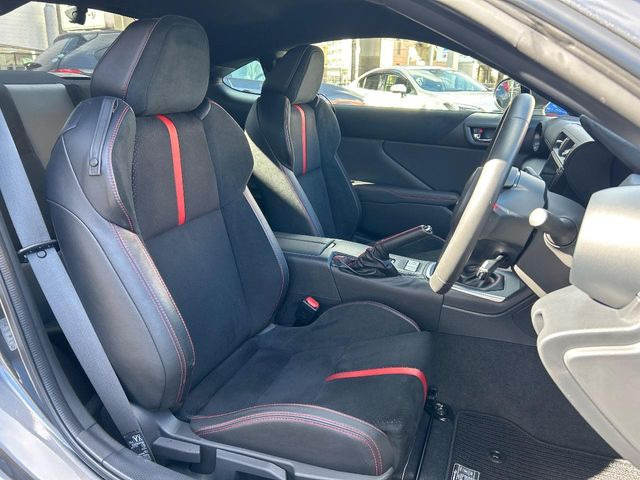 �^�]�Ȃ܂��ɂ͏\���ȃX�y�[�X������A�啿�ȕ��ł��������^�]���Ă�����������ł��B