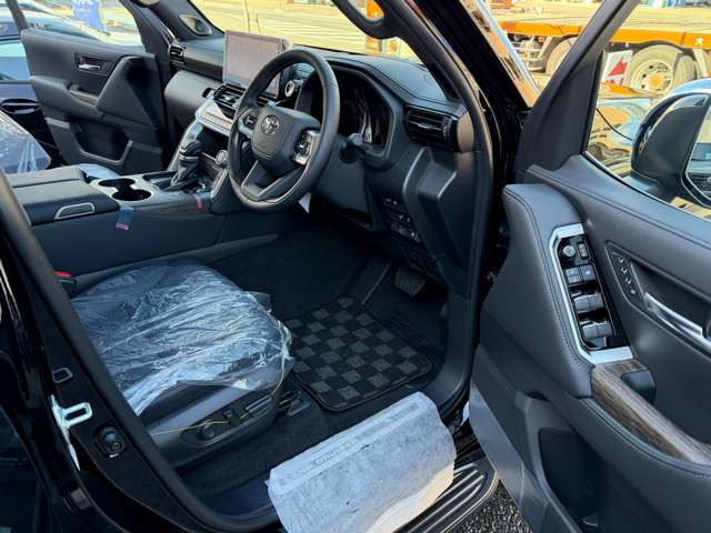 �J���[�w�b�h�A�b�v�f�B�X�v���C(�t�����g�K���X�ɉ^�]�ɕK�v�ȏ�񂪉f���o����܂�)�j���[�g�����x�[�W���C���e���A�B