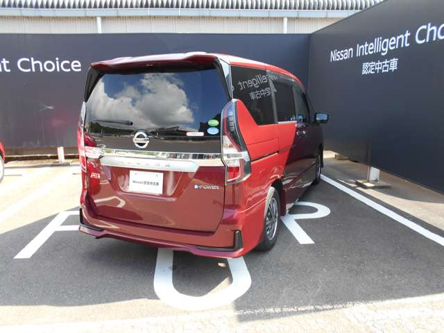 セレナ1.2 e-POWER ハイウェイスターV