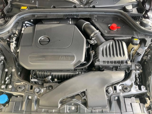 �����X�ł́A�e���[�J�[�̐�p�f�f�e�X�^�[�𓱓��B���Ǝ��i�����e�N�j�J���X�^�b�t���풓���Ă���܂��̂ŁA������̍ۂɂ����S���Ă����p���������܂��B