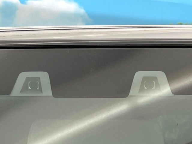 �y�X�Y�L �Z�[�t�e�B�T�|�[�g�z���s���ɑO���̎ԗ�����F�����A�Փ˂������Ȏ��͌x��ƃu���[�L�ŏՓˉ���Ɣ�Q�y�����A�V�X�g�B�����S�Ƀh���C�u�����y���݂��������܂��B