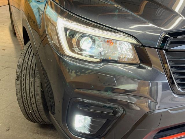 �yLED�w�b�h���C�g�z���V����ԑ��s�����ǍD�Ȏ��E���m�ۂ����S���ĉ^�]�ł��鍂�P�xLED�w�b�h���C�g�𑕔�!�_�����x�������A����d�͂��}�����Ă��܂��B