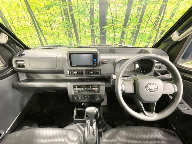 ���Ђł́A�S�ԁw�C�����Ȃ��x�̂��Ԃ̂ݎ�舵���Ă���܂��B��C�o�C���[�ɂ�錵�I�����d����̌�A���Ɍ�̎ԗ��`�F�b�N���s���A�l�N�X�e�[�W���F�肵�����i���Ȓ��ÎԂ����񋟂��Ă���܂��B