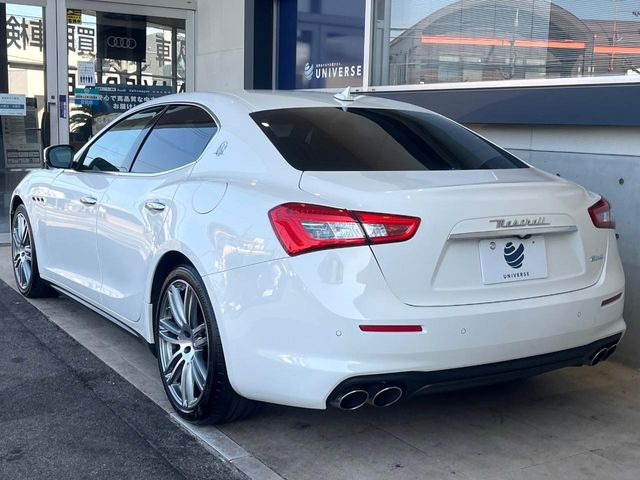 �������t�т̕ۏ؂̑��A���S�̍Œ�3�N�E���s�������ۏ�(�L��)�����p�ӁB�A���Ԃ����S���Ă��y���݂���������l�A�ۏؓ��e���[���͂������A�����_��&�I�C�������⃍�[�h�T�[�r�X���t�т��Ă���܂��B