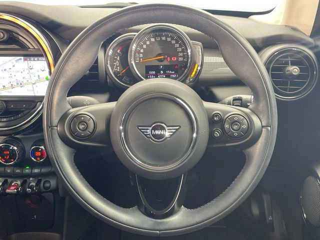 ���n���h�����̃X�������Ȃ��A���ꂢ�ȏ�Ԃ��ێ����Ă���܂��B�e�X�C�b�`���̓�����m�F�ς݂ł��B