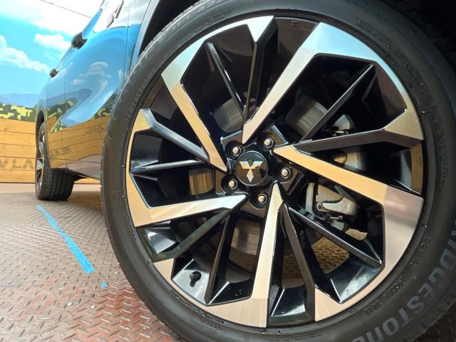 �y����20�C���`�A���~�z�C�[���z�O�ςɃ}�b�`���������A���~�z�C�[���𑕒����Ă���܂��B�e��ЊO�A���~�z�C�[����A�X�^�b�h���X�^�C�����戵�����Ă���܂��B���񂲑��k����������