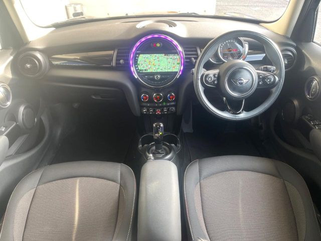 �A���ԃO���[�v���݌ɐ���2,000��!�S���̌n��X���烁�[�J�[�E�Ԏ��킸���Љ�o����̂ŁA���Ȃ��Ƀs�b�^���̂��Ԃ�������͂��ł���܂��͂��₢���킹��������