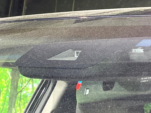 �y�g���^�Z�[�t�e�B�Z���X�z���s���ɑO���̎ԗ�����F�����A�Փ˂������Ȏ��͌x��ƃu���[�L�ŏՓˉ���Ɣ�Q�y�����A�V�X�g�B�����S�Ƀh���C�u�����y���݂��������܂��B