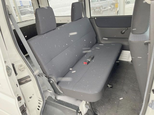 �㕔���Ȃ��C�ɂȂ�悤�ȃL�Y�E�����ւ��蓙�A�傫�ȃ_���[�W�͂Ȃ��A�ǍD�ȏ�Ԃł��B