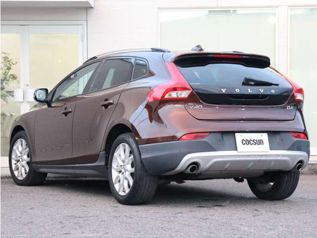 �V�i�����o�b�e���[�̓h�C�c��VARTA(�o���^)���g�p���܂��B���B�Ԃ̏����i�ɍ̗p����鍂�i���o�b�e���[�ł��B