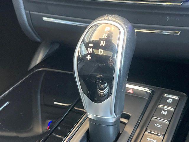 ��MT���[�h�t��AT:�ʏ�͎����ł����Ȃ���ϑ�(�M�A�`�F���W)���h���C�o�[�̑���ɂ���ĈӐ}�I�ɕς�����V�X�e���ł��B����w���i�̃h���C�u�����y���݂��������܂�!