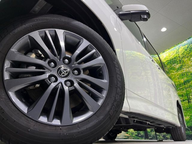 �y����16�C���`�A���~�z�C�[���z�O�ςɃ}�b�`���������A���~�z�C�[���𑕒����Ă���܂��B�e��ЊO�A���~�z�C�[����A�X�^�b�h���X�^�C�����戵�����Ă���܂��B���񂲑��k����������