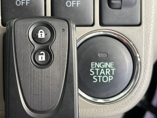 �y�L�[�t���[�V�X�e���z�J�o����|�P�b�g�ɓ��ꂽ�܂܂ł��h�A�̎{���E�������\�ȃX�}�[�g�L�[�𑕔��B�G���W���̃I���E�I�t�����J�M�����o���K�v����������Ƃ��Ă��֗��ł���