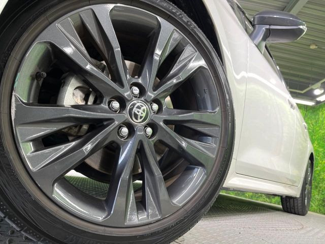 �y����17�C���`�A���~�z�C�[���z�O�ςɃ}�b�`���������A���~�z�C�[���𑕒����Ă���܂��B�e��ЊO�A���~�z�C�[����A�X�^�b�h���X�^�C�����戵�����Ă���܂��B���񂲑��k����������