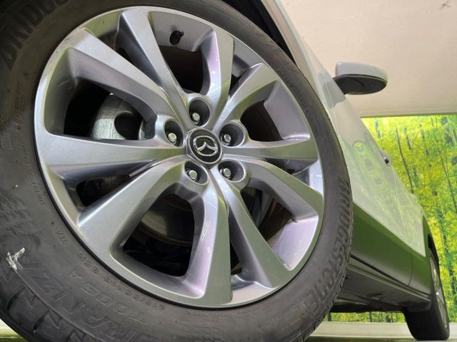 �y����18�C���`�A���~�z�C�[���z�O�ςɃ}�b�`���������A���~�z�C�[���𑕒����Ă���܂��B�e��ЊO�A���~�z�C�[����A�X�^�b�h���X�^�C�����戵�����Ă���܂��B���񂲑��k����������