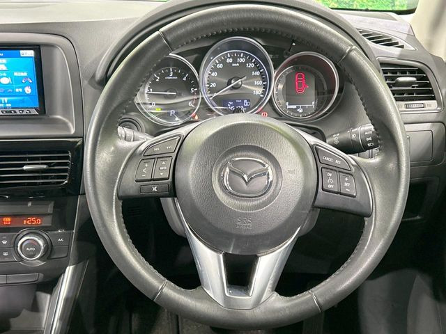 �y�����v�����X�e�A�����O�z�㎿�Ȋv���g�p���邱�ƂŁA��ɂ����������݂ƂĂ��^�]���₷���n���h���ł���