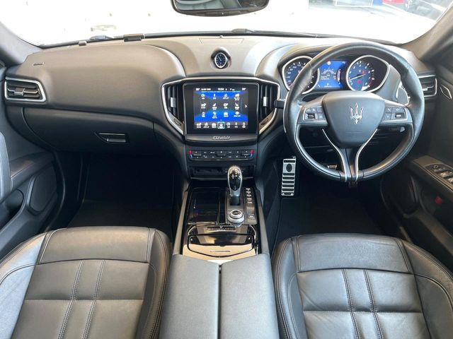 �A���ԃO���[�v���݌ɐ���2,000��!�S���̌n��X���烁�[�J�[�E�Ԏ��킸���Љ�o����̂ŁA���Ȃ��Ƀs�b�^���̂��Ԃ�������͂��ł���܂��͂��₢���킹��������