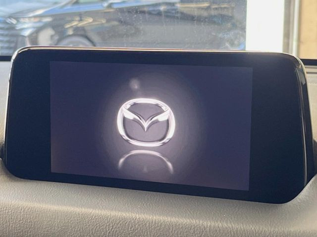 �y�}�c�_�R�l�N�g�i�r�z�ԓ��̕��͋C�Ƀ}�b�`������̌^�^�C�v�̃i�r�B�e����q�ݒ��Bluetooth�Đ����A�l�X�ȋ@�\���y���߂܂��B�����I�ȃ_�C�������삪�\�ŁA�g��������ǍD�ł��B