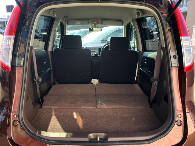 �����A�V�[�g��|���Ƃ���ȂɍL�X�Ƃ������Q�b�W���[���ɑ��ς����傫�ȉו��̂������������S�ł��ˁ�