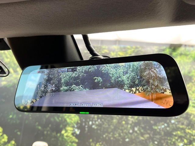 �y�f�W�^���C���i�[�~���[�z��Ȃ̑傫�ȉו��⓯��҂Ō�����m�F���Â炢���ł����S!�J�������B�e�����ԗ�����̉f�������[���~���[���ɕ\���B�N���A�Ȏ��E�ŏ󋵂̊m�F���\�ł�!