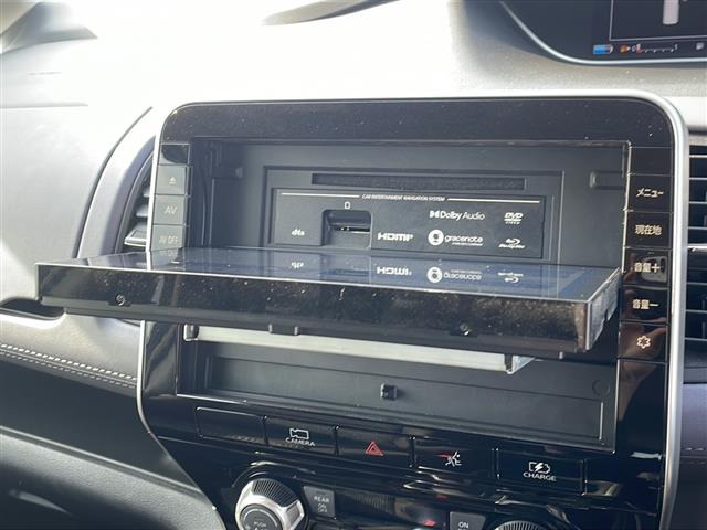 セレナ1.2 e-POWER ハイウェイスターV