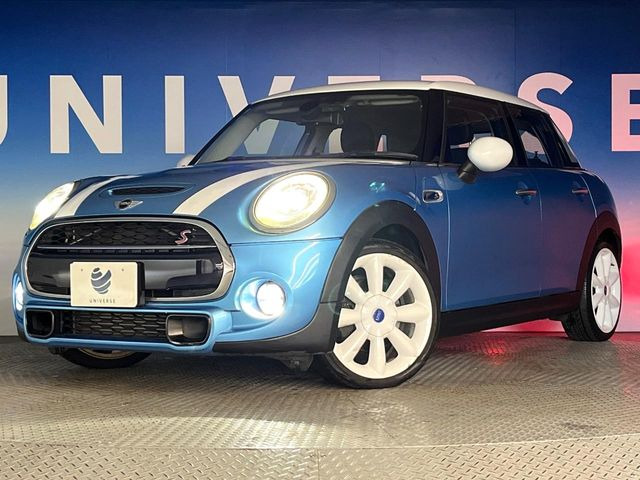 ��LED�w�b�h���C�g:��ԑ��s�����ǍD�Ȏ��E���m�ۂ����S���ĉ^�]�ł��鍂�P�xLED�w�b�h���C�g�𑕔�!�_�����x�������A����d�͂��}�����Ă��܂��B