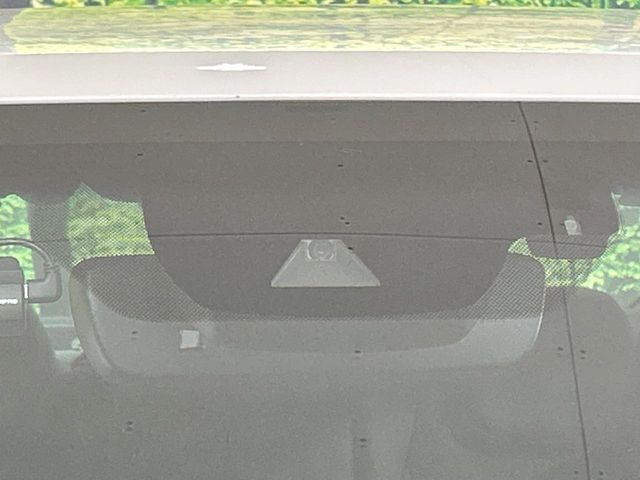 �y�g���^�Z�[�t�e�B�Z���X�z���s���ɑO���̎ԗ�����F�����A�Փ˂������Ȏ��͌x��ƃu���[�L�ŏՓˉ���Ɣ�Q�y�����A�V�X�g�B�����S�Ƀh���C�u�����y���݂��������܂��B