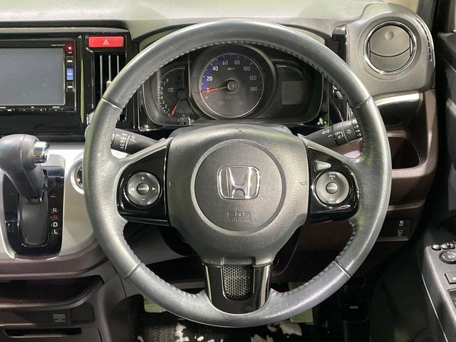 �y�N���[�Y�R���g���[���z�������H�����N���N���s�B�A�N�Z���𗣂��Ă���葬�x�ő��s���ł��A�������^�]���̕��S���y��!�����E�������ȒP�ȃX�C�b�`����Œ����ł��܂��B