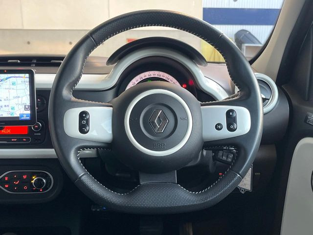 ���n���h�����̃X�������Ȃ��A���ꂢ�ȏ�Ԃ��ێ����Ă���܂��B�e�X�C�b�`���̓�����m�F�ς݂ł��B