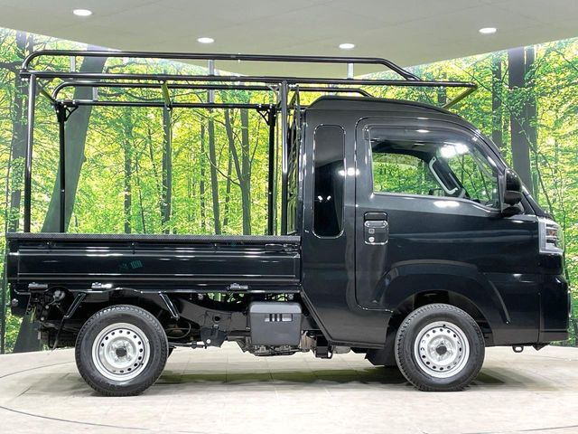 ��D�]�𒸂��Ă���܂��{�f�B�̒e�X�v���b�V���R�[�g���D�]��t���B�ʏ�̃K���X�R�[�g�ƈقȂ�A�ϋv�N��6�N�̖��@���K���X�R�[�e�B���O���A�{�f�B���L���C�ȏ�Ԃɕۂ��Ă���܂��B