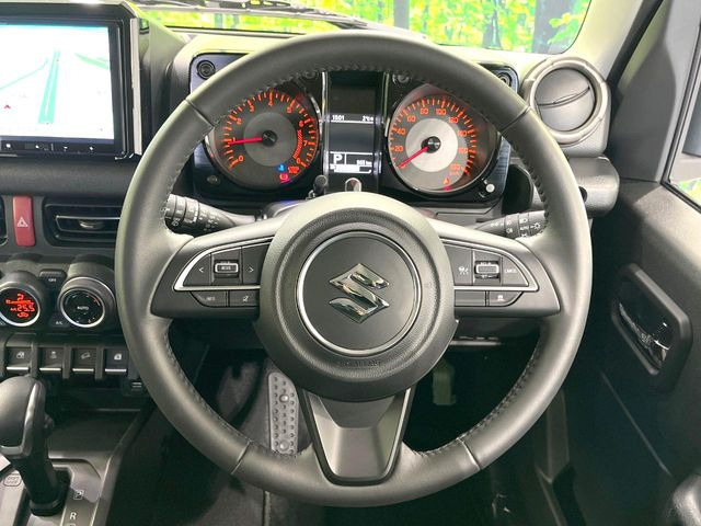 �y�����v�����X�e�A�����O�z�㎿�Ȋv���g�p���邱�ƂŁA��ɂ����������݂ƂĂ��^�]���₷���n���h���ł���