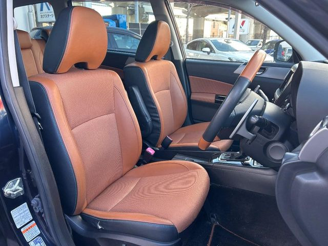 �y�n�[�t���U�[�V�[�g�z�������ƍ���S�n�𗼗������l�C�̃V�[�g���w�ʁE���ʂ̓X�G�[�h���ƂȂ��Ă���A���G��⊊��ɂ����ɗD��Ă��܂��B�C���╞���ɍ��E���ꂸ���K�ɂ���肢�������܂��B