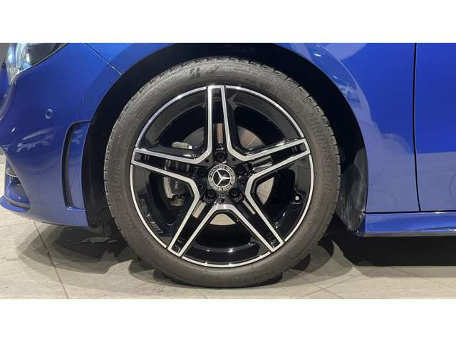 BクラスB180 AMGラインパッケージ (BSG搭載モデル)