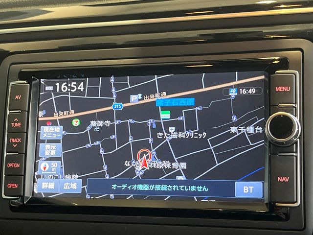 �������i�r:��̊��̂���i�r�́A����������ԓ������o���Ă���܂��BBluetooth�Đ��ȂǃI�[�f�B�I�@�\���[�����Ă���܂��̂ŁA�^�]�����y���߂܂���