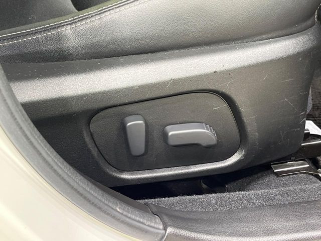 �y�p���[�V�[�g�z�X�C�b�`��ŊȒP�ɃV�[�g�̔��������\!�d��������͂�����܂���!���K�ȃV�[�g�|�W�V�����ɃZ�b�g���āA���K�ȃh���C�u�����y���݂��������B