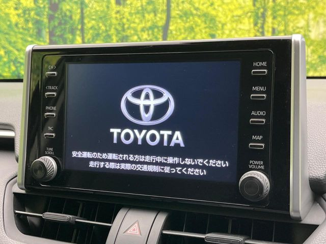 �y8�C���` �f�B�X�v���C�I�[�f�B�I�z���ʂ̃f�B�X�v���C��AppleCarPlay��AndroidAuto�����p�\�B�傫�ȉ�ʂŃX�}�z�i�r�A�v���������p���������܂���