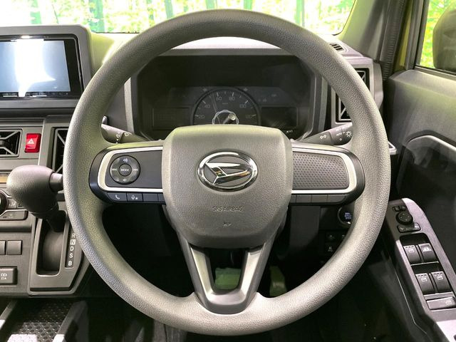 �y�X�e�A�����O�X�C�b�`�z�^�]���A�O������ڐ������炷���ƂȂ��A�I�[�f�B�I���̑��삪�\�ȕ֗��@�\!���S&���K�ȃh���C�u�����o���Ă���܂���