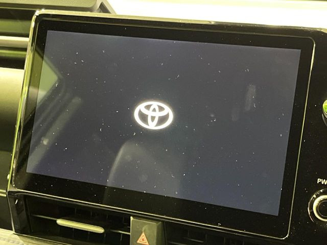 �y10.5�C���` �f�B�X�v���C�I�[�f�B�I�z���ʂ̃f�B�X�v���C��AppleCarPlay��AndroidAuto�����p�\�B�傫�ȉ�ʂŃX�}�z�i�r�A�v���������p���������܂���