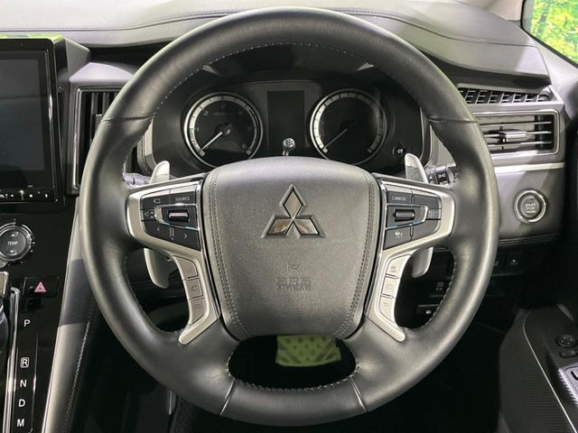 �y�����v�����X�e�A�����O�z�㎿�Ȋv���g�p���邱�ƂŁA��ɂ����������݂ƂĂ��^�]���₷���n���h���ł���