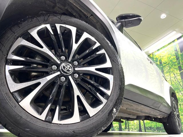 �y����18�C���`�A���~�z�C�[���z�O�ςɃ}�b�`���������A���~�z�C�[���𑕒����Ă���܂��B�e��ЊO�A���~�z�C�[����A�X�^�b�h���X�^�C�����戵�����Ă���܂��B���񂲑��k����������