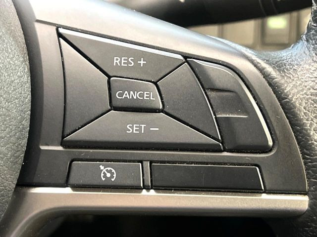 �y�N���[�Y�R���g���[���z�������H�����N���N���s�B�A�N�Z���𗣂��Ă���葬�x�ő��s���ł��A�������^�]���̕��S���y��!�����E�������ȒP�ȃX�C�b�`����Œ����ł��܂��B