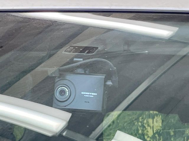 �y�h���C�u���R�[�_�[�z�h���C�u���R�[�_�[����!���s���͂������A������^�]�⎖�̂ɑ��������ہA�f���ŋL�^���A����̃��X�N�ɔ����܂��B���L�^�pSD�J�[�h�͂��q�l�����g�ł��������������K�v������܂��B