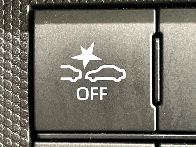 �y�X�}�[�g�A�V�X�g�z���s���ɑO���̎ԗ�����F�����A�Փ˂������Ȏ��͌x��ƃu���[�L�ŏՓˉ���Ɣ�Q�y�����A�V�X�g�B�����S�Ƀh���C�u�����y���݂��������܂��B