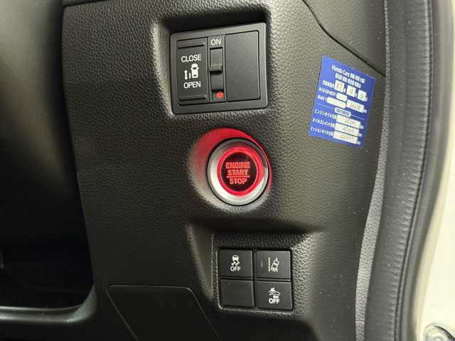 お車の販売だけではなく、お車の買い取りだけもさせていただいております!