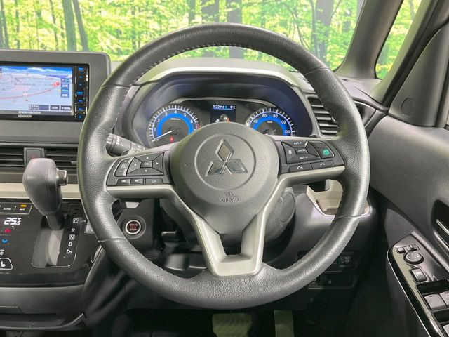 �y�����v�����X�e�A�����O�z�㎿�Ȋv���g�p���邱�ƂŁA��ɂ����������݂ƂĂ��^�]���₷���n���h���ł���