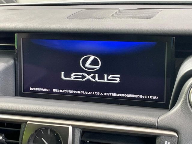 �y�����i�r�z�l�C�̏����i�r�𑕔����Ă���܂��B�i�r�̎g���₷���͂������A�I�[�f�B�I�@�\���[��!�L�����v�◷�s�͂������A�ʋ΂┃�����ȂǕ��i�̃h���C�u���y�����Ȃ�͂���