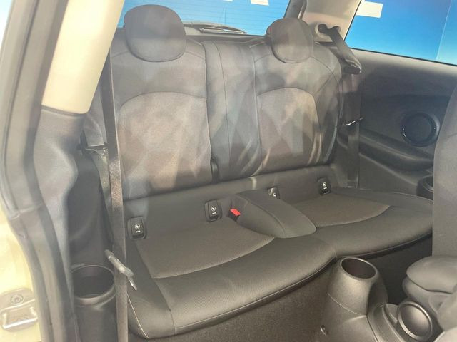 ���㕔���Ȃ��C�ɂȂ�悤�ȃL�Y�E�����ւ��蓙�A�傫�ȃ_���[�W�͂Ȃ��A�ǍD�ȏ�Ԃł��B