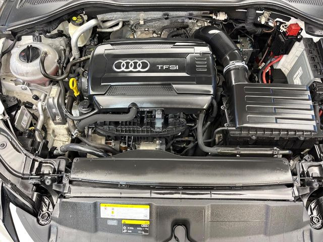 ●当店では、各メーカーの専用診断テスターを導入。国家資格を持つテクニカルスタッフも常駐しておりますので、万が一の際にも安心してご利用いただけます。