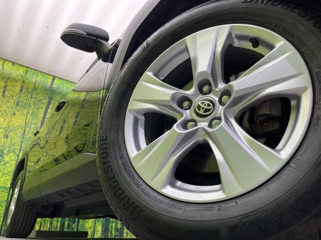 �y����17�C���`�A���~�z�C�[���z�O�ςɃ}�b�`���������A���~�z�C�[���𑕒����Ă���܂��B�e��ЊO�A���~�z�C�[����A�X�^�b�h���X�^�C�����戵�����Ă���܂��B���񂲑��k����������